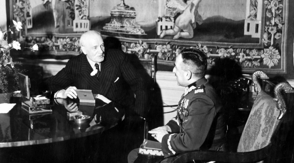  Generał Stanisław Skwarczyński na audiencji u prezydenta RP Ignacego Mościckiego 12.01.1938 r.  