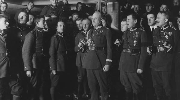  Uroczystość służby sanitarnej Wojska Polskiego w rocznicę bitwy pod Olszynką Grochowską w lutym 1927 r.  