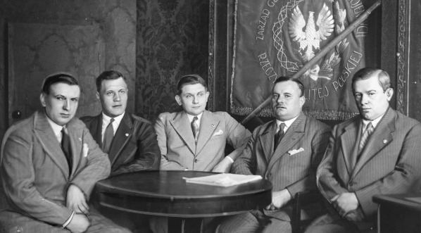 Członkowie prezydium Zarządu Głównego Związku Inwalidów Wojennych RP, lipiec 1932 r.  