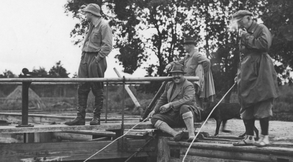  Polowanie na łosie w majątku hrabiego Jarosława Potockiego we  wrześniu 1931 r.  