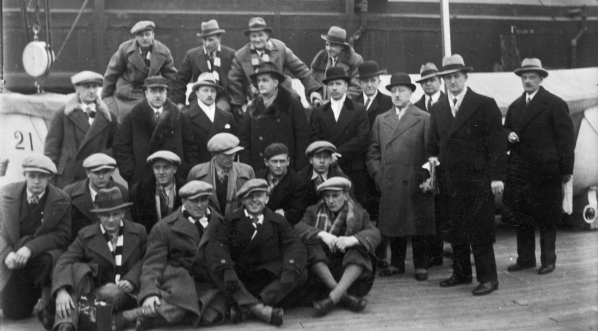  Reprezentacja Polski na Zimowe Igrzyska Olimpijskie w Lake Placid na statku pasażerskim SS France w 1932 r.  