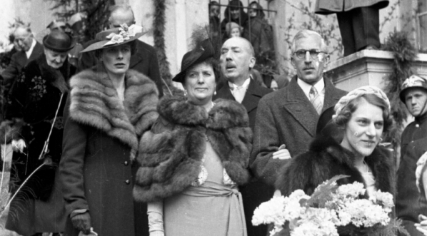  Ślub hrabiego Benedykta Tyszkiewicza z księżniczką Eleonorą Radziwiłł 21.04.1938 r.  