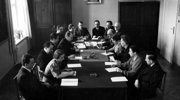  Zebranie plenarne Wydziału Sztuki Ministerstwa Wyznań Religijnych i Oświecenia Publicznego w maju 1937 r.  