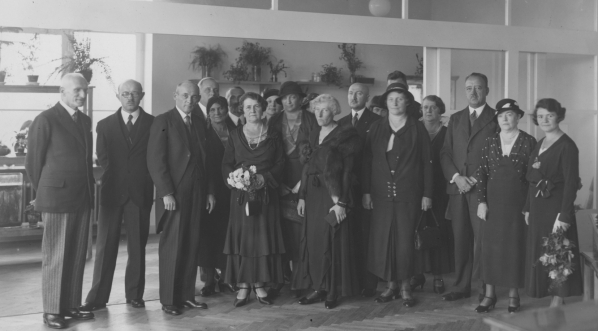  Uroczystość poświęcenia nowego budynku Gimnazjum Żeńskiego Wandy z Posseltów Szachtmajerowej w Warszawie 27.09.1932 r.  