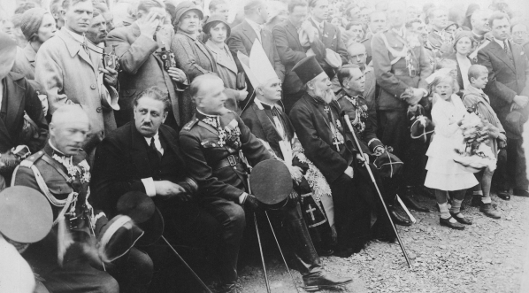  Uroczystość odsłonięcia pomnika poległych legionistów w Rarańczy w Rumunii 14.06.1932 r.  