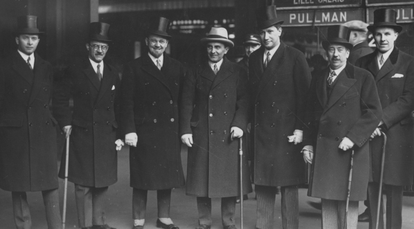  Przyjazd do Brukseli posła nadzwyczajnego i ministra pełnomocnego RP w Belgii Tadeusza Jackowskiego w maju 1929 r.  