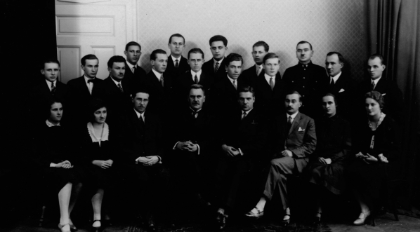  Personel Konsulatu RP w Morawskiej Ostrawie w 1928 roku.  