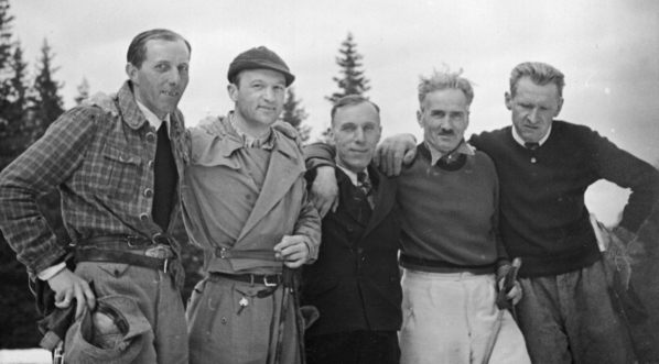  Zawody narciarskie z okazji jubileuszu 30-lecia sekcji narciarskiej Polskiego Towarzystwa Tatrzańskiego w Zakopanem w kwietniu 1934 roku.  