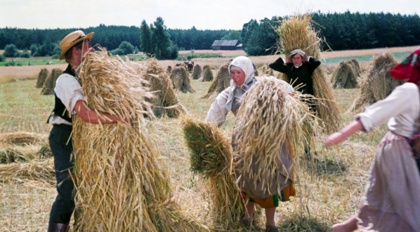  Na planie filmu "Chłopi" z 1973 roku.  