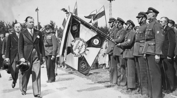  Zlot polskiej młodzieży w Lens w maju 1939 roku.  