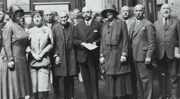  Uroczystość otwarcia Salonu Jesiennego w Zachęcie w Warszawie w 1930 roku.  