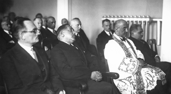  Uroczystośc poświęcenia Kliniki Ortopedycznej na Wydziale Lekarskim Uniwersytetu Poznańskiego, 19.10.1935 r.  