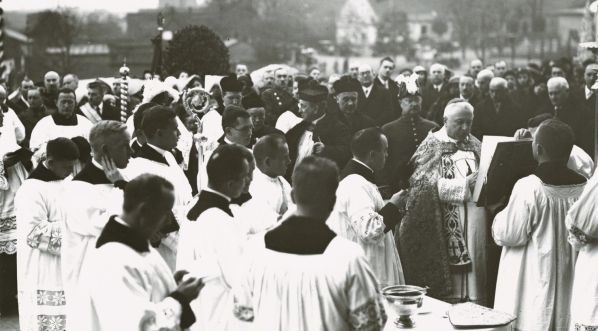  Konsekracja kościoła św. Stanisława Kostki w Poznaniu na Winiarach w listopadzie 1932 roku.  