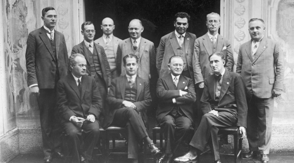  Uczestnicy Międzynarodowego Turnieju Szachowego w Kissingen we wrześniu 1928 roku.  