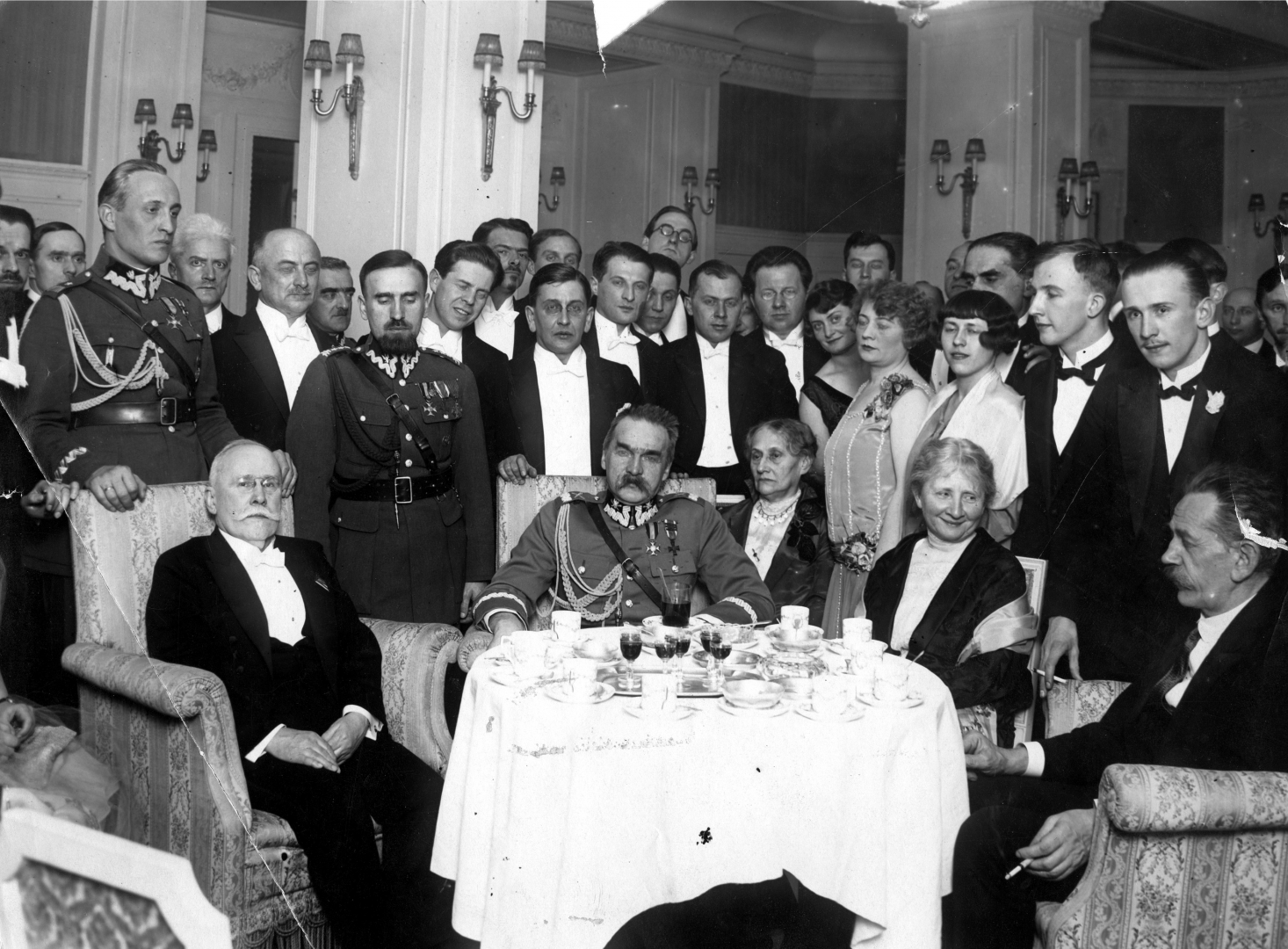 Obiad wydany przez Polskie Towarzystwo Literackie z okazji jubileuszu pracy pisarskiej Wacława Sieroszewskiego  w lutym 1927 roku.